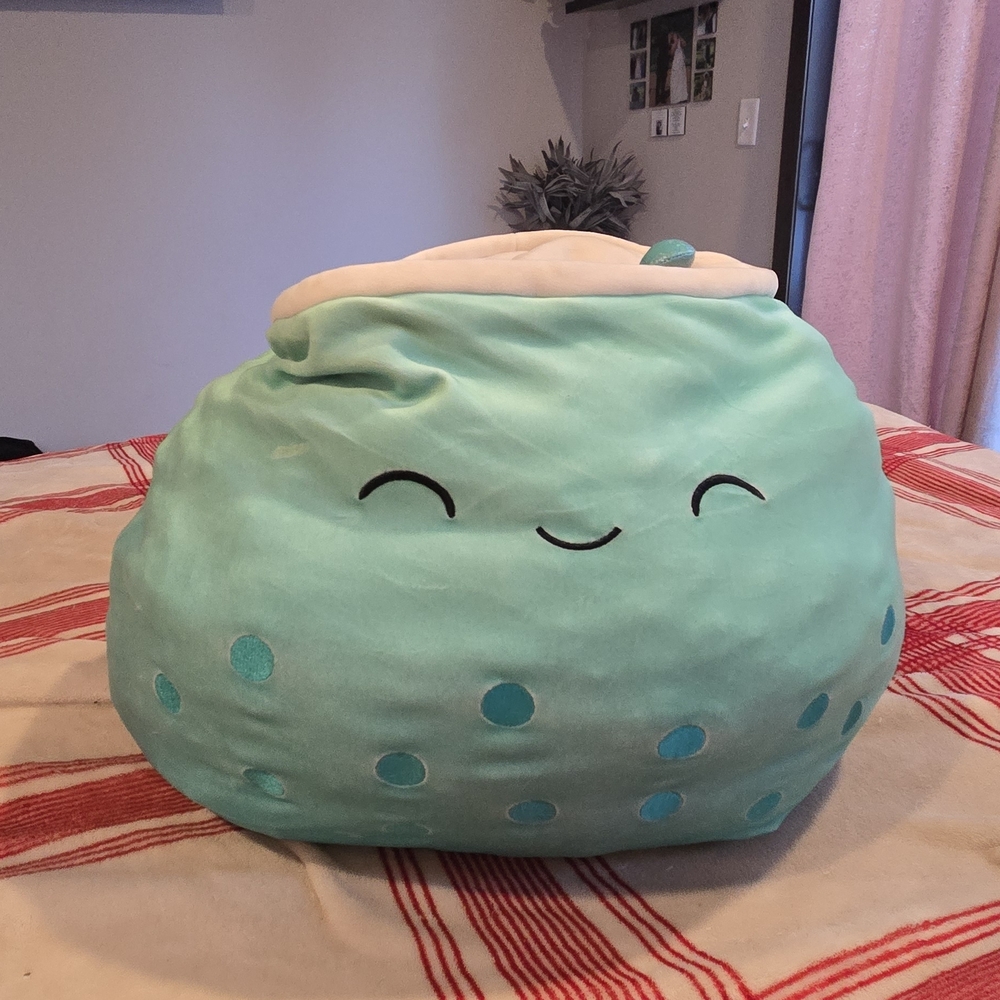 Jakarria 16" Bova tea squad squishmallo